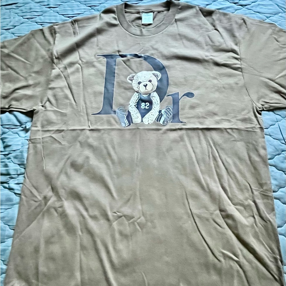 Men's Brown Graphic Tee with Bear Motif
